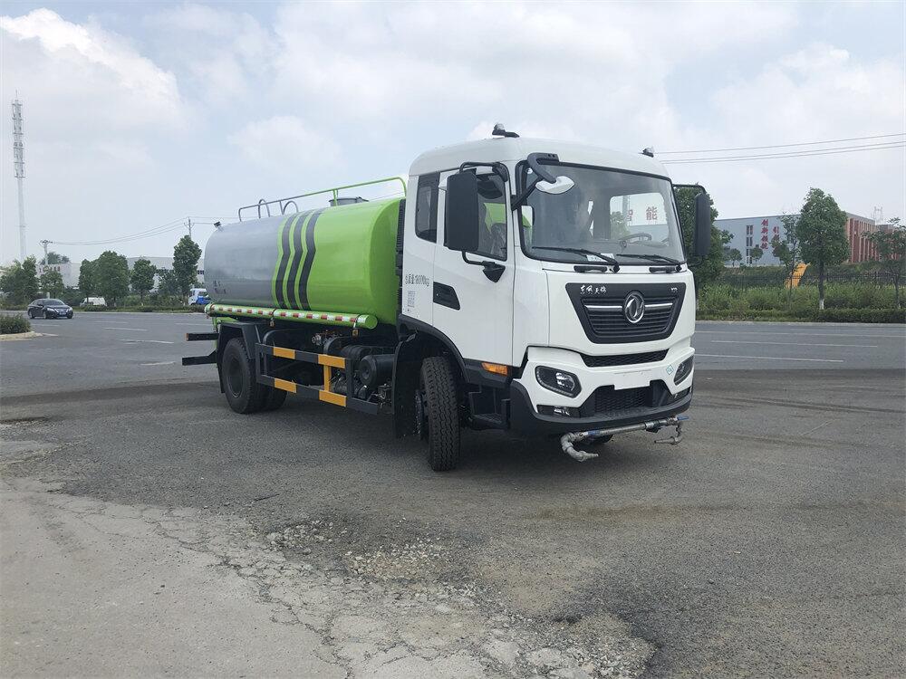 灑水車(chē)側(cè)噴視頻