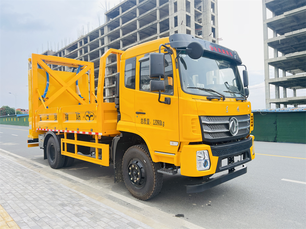 100K  東風(fēng)華神K6防撞緩沖車(chē)宏宇